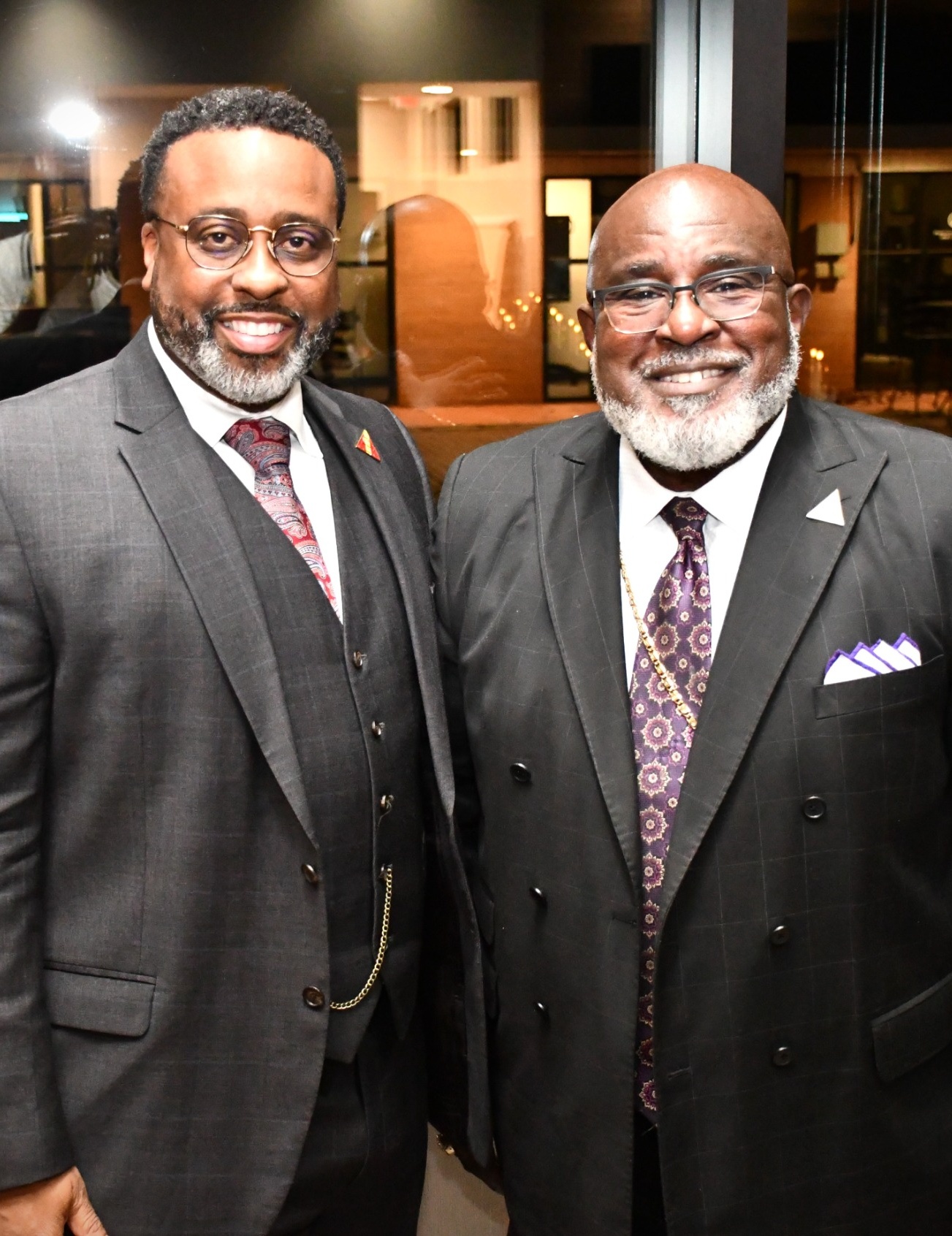 Two attendees at the alumni celebration.